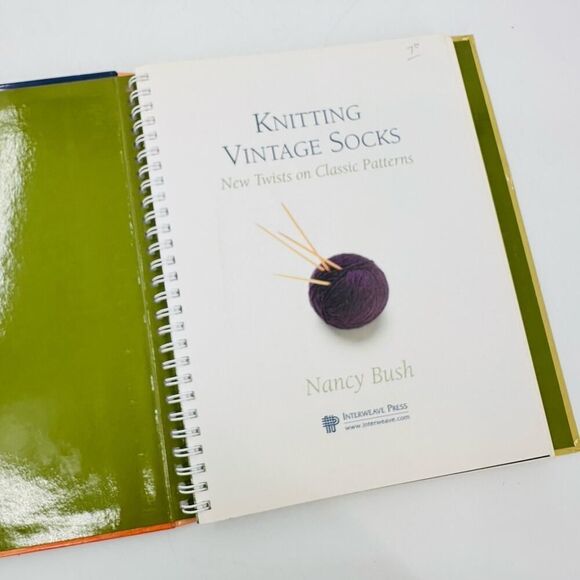 Knitting Vintage Socks : New Twists on Classic Patterns Nancy Bush Hardback - Picture 4 of 15